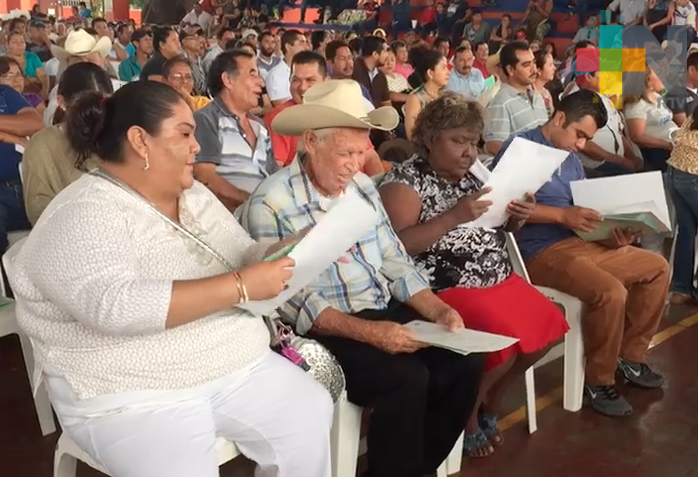 Entregan más de 800 títulos de propiedad en Tierra Blanca