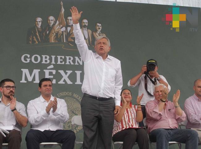 Anuncia López Obrador apoyos inmediatos para damnificados de Nayarit