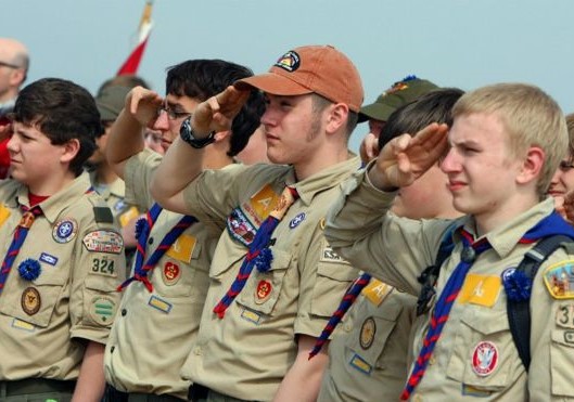 Analizan los Boys Scouts of America declararse en bancarrota