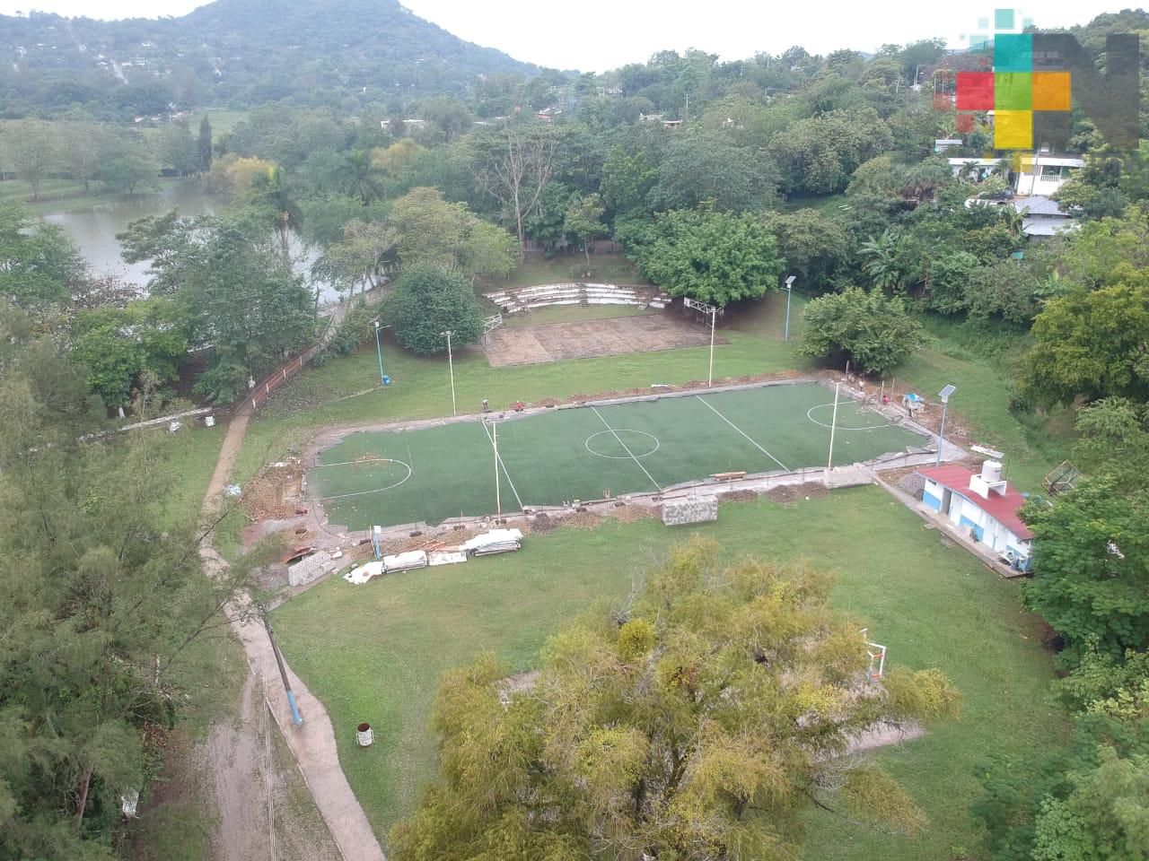Rehabilitan espacios deportivos en Tantoyuca