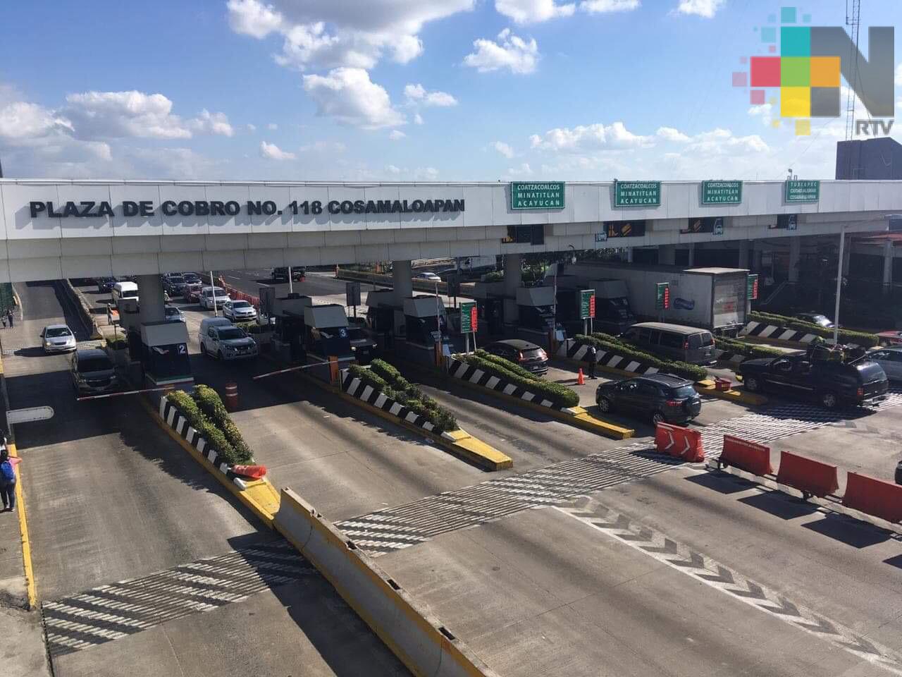 Campesinos del sur de Veracruz toman caseta de cobro en Cosamaloapan, piden ayuda por pérdidas en cosechas