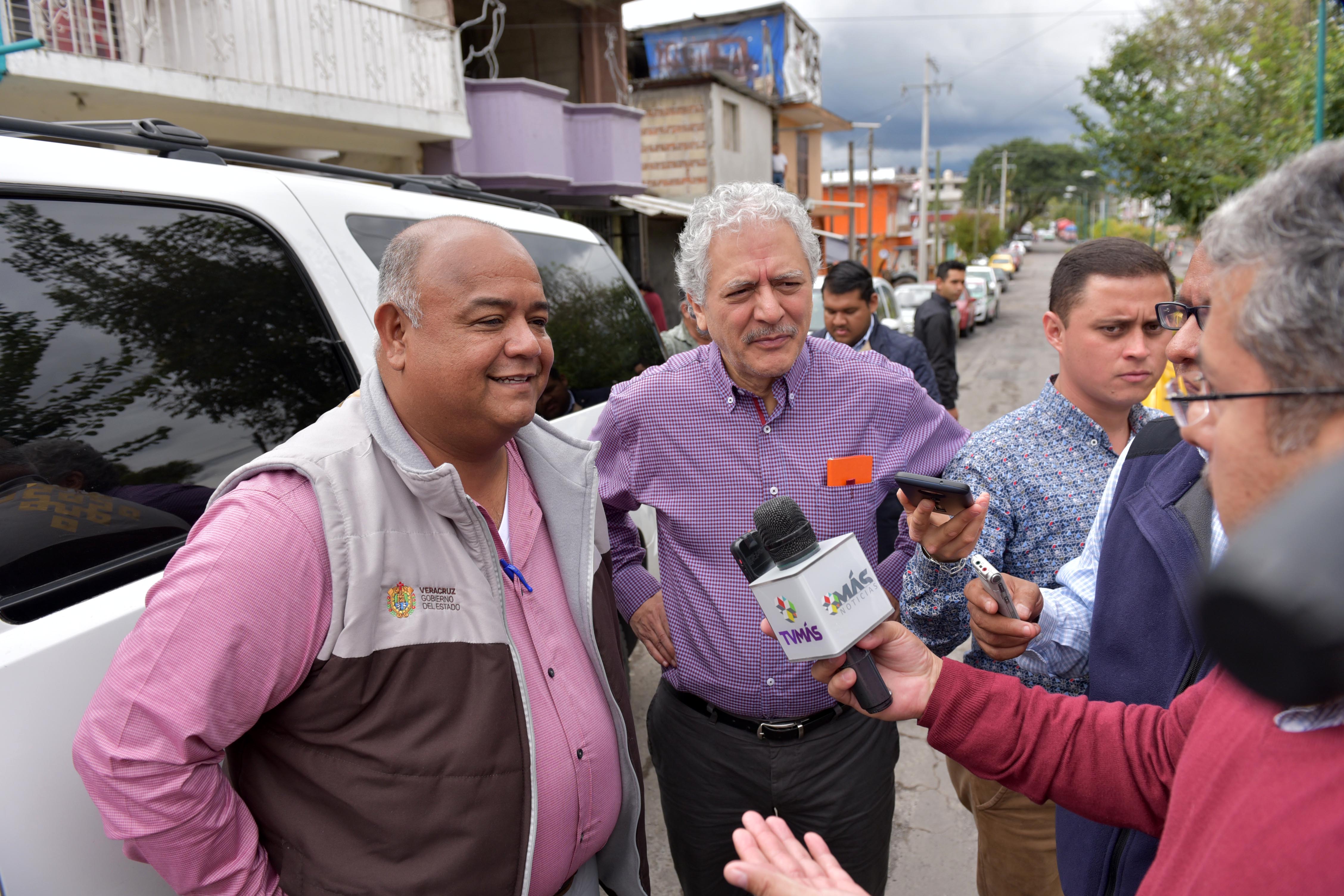 Secretario de Gobierno y el alcalde de Xalapa recorren avenidas en rehabilitación de Xalapa