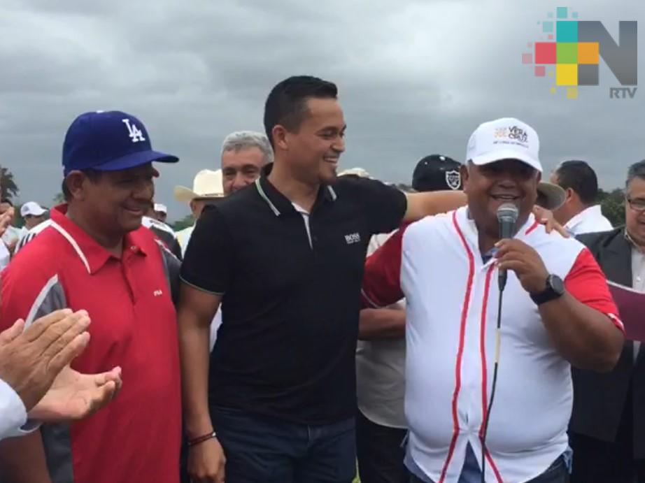 Con cuadrangular de béisbol inicia Congreso Nacional de Caricaturistas en Otatitlán