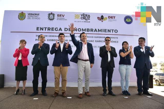 Estudiar y servir, acto revolucionario de la juventud: Cuitláhuac García