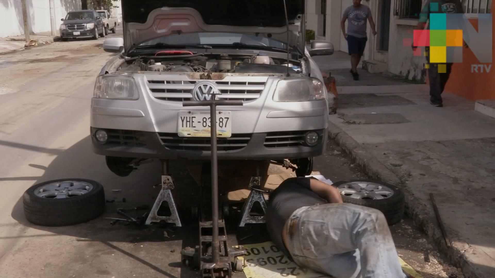 Dar mantenimiento al automóvil, recomendación antes de salir de vacaciones