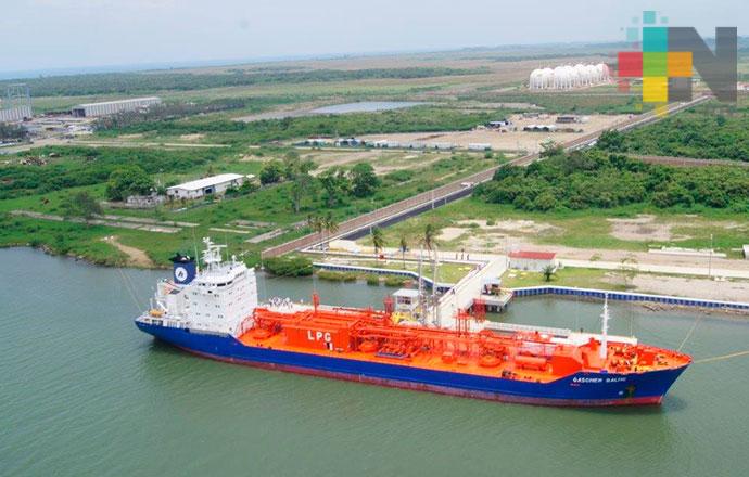 Se estima movimiento de 40 mil contenedores de carga en Tuxpan al finalizar el año