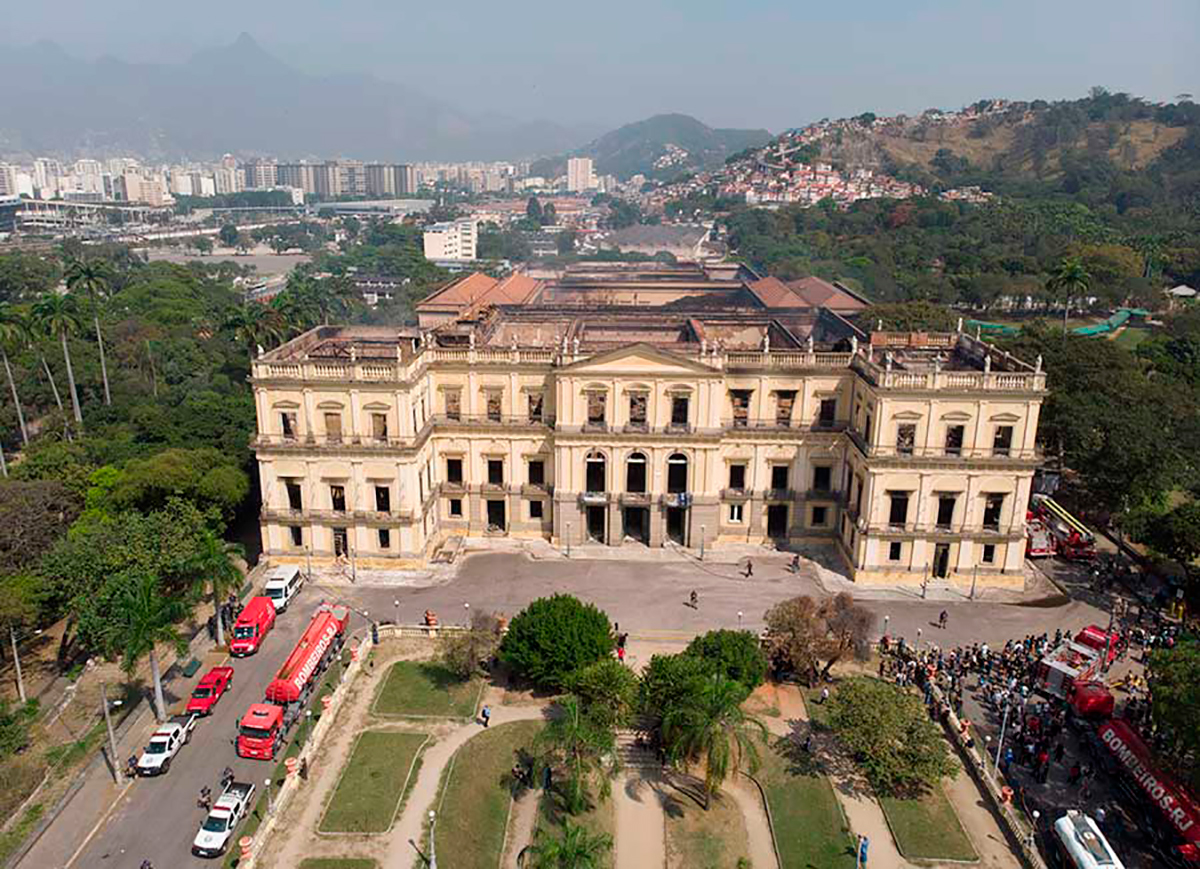 Participa INAH en reconstrucción del Museo Nacional de Brasil; donará penacho amazónico