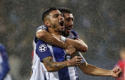 Con mexicanos en la cancha, Porto se alza ante Belenenses