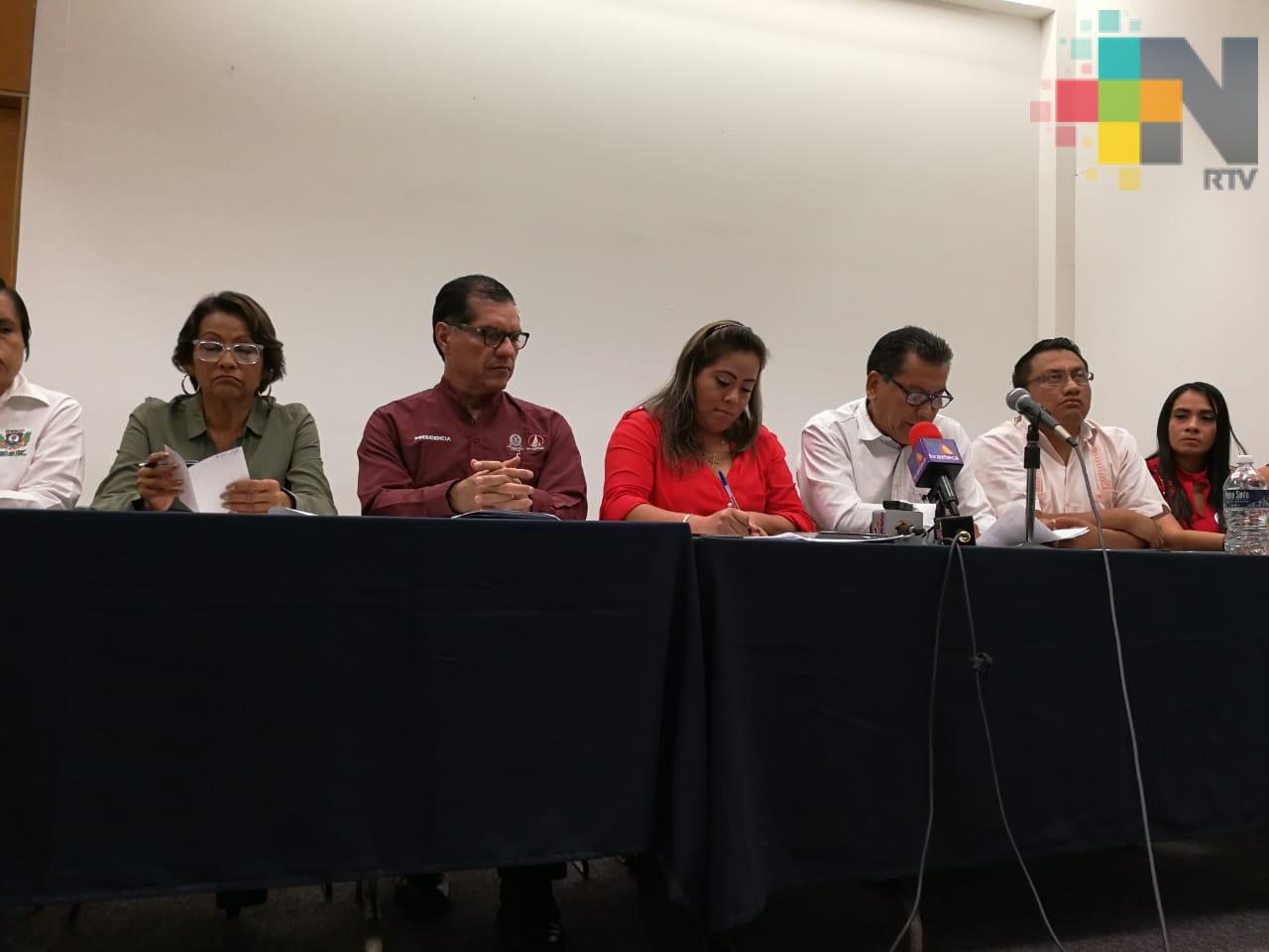 Alcaldes del sur de Veracruz y docentes solicitaron renuncia del fiscal general del estado