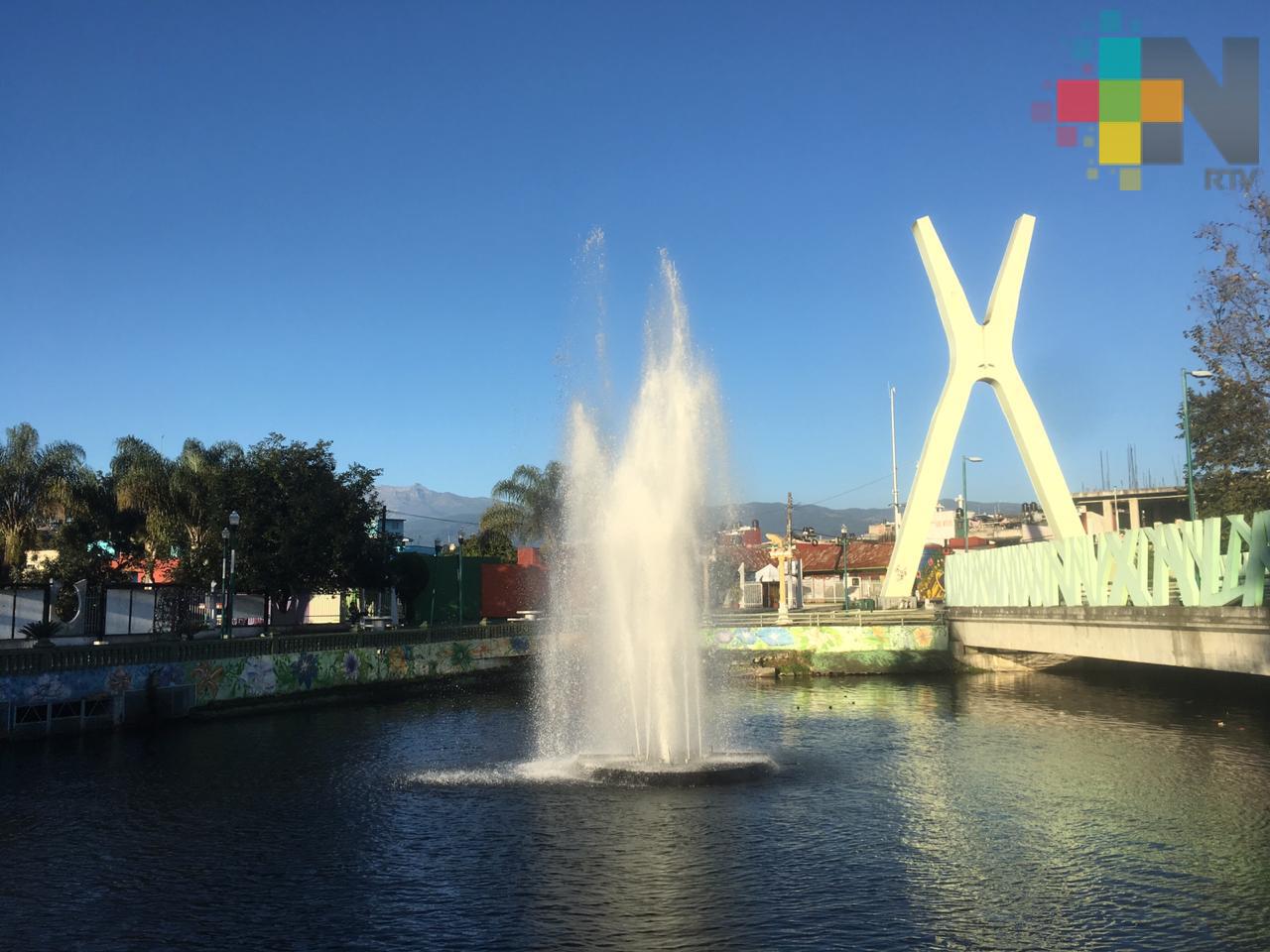 Ambiente cálido, condiciones de lluvias y tormentas por la tarde