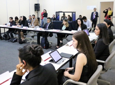 Millennials los que más buscan empleo por Internet