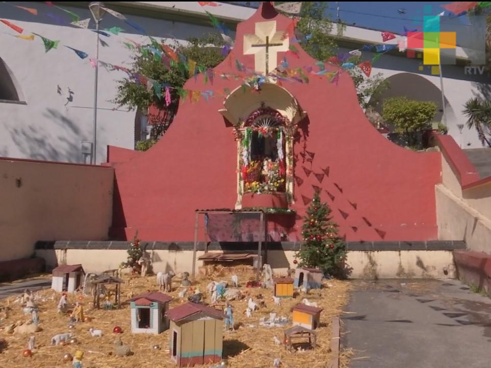 Preservan la tradición de colocar nacimiento en el barrio de Xallitic