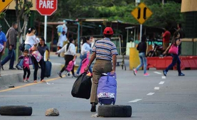 Colombia pide ayuda a UE para migrantes venezolanos