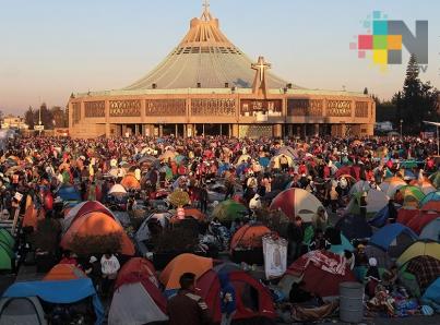 Pernoctan en Basílica para tener mejor lugar en «Mañanitas» a la Virgen