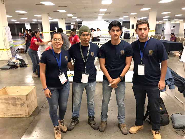 Estudiantes de la UV ganan Concurso Nacional de Geomuros