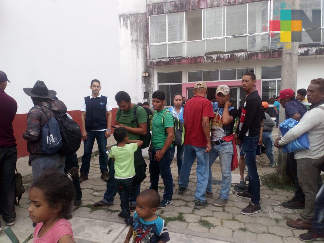 Llega cuarta caravana de migrantes al sur de Veracruz