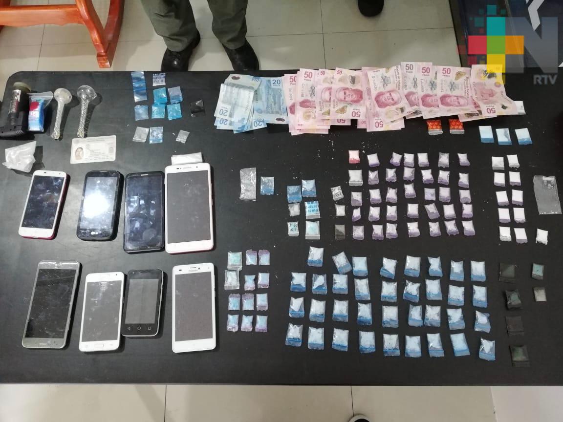 Detiene SSP a mujer por delitos contra la salud