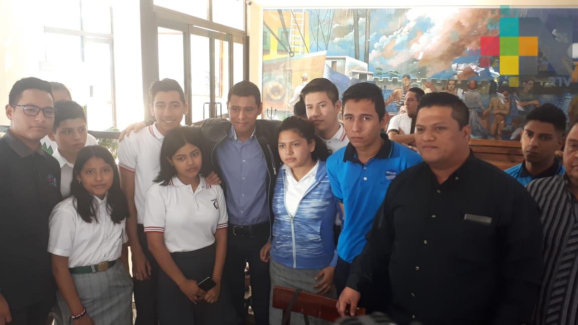 Estudiantes inconformes ante el posible aumento en pasaje del transporte público