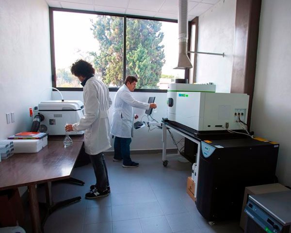 Pone en marcha IPN primer laboratorio nacional del agua