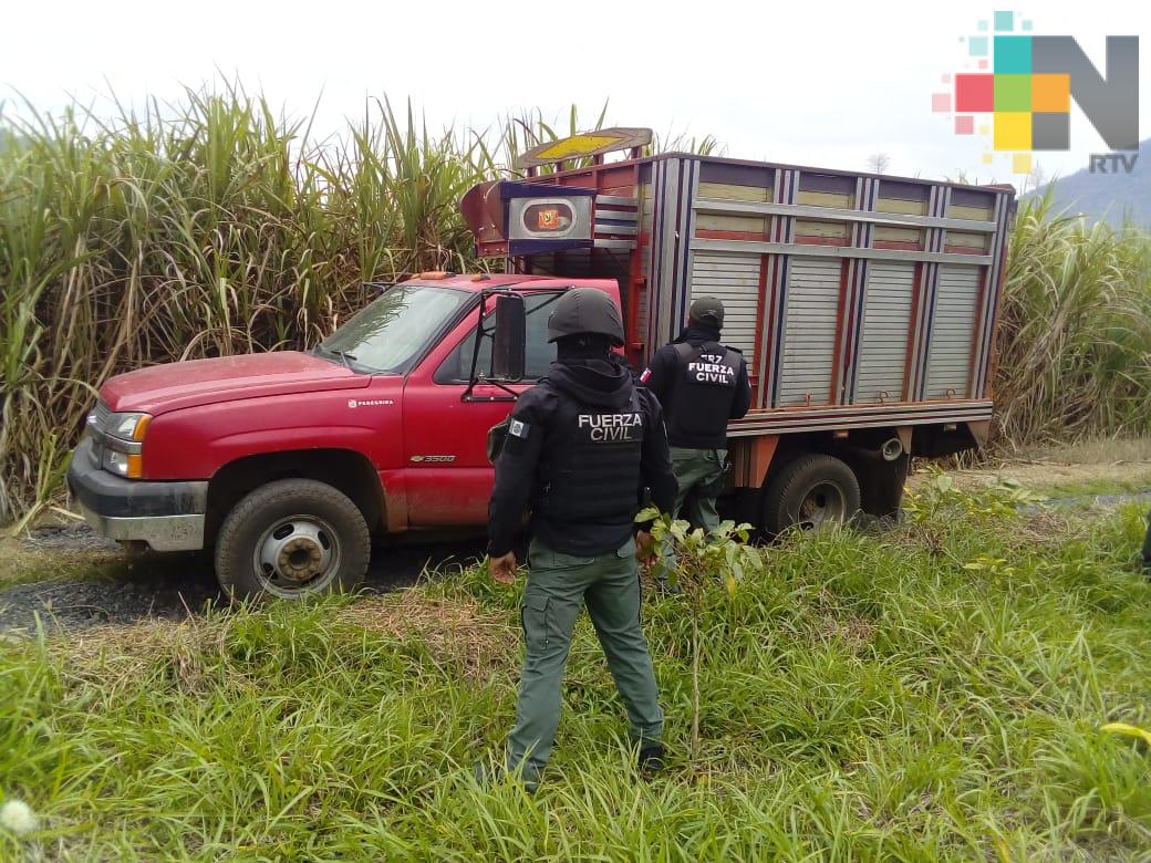 Recuperan 5 vehículos y mercancía robada en Veracruz