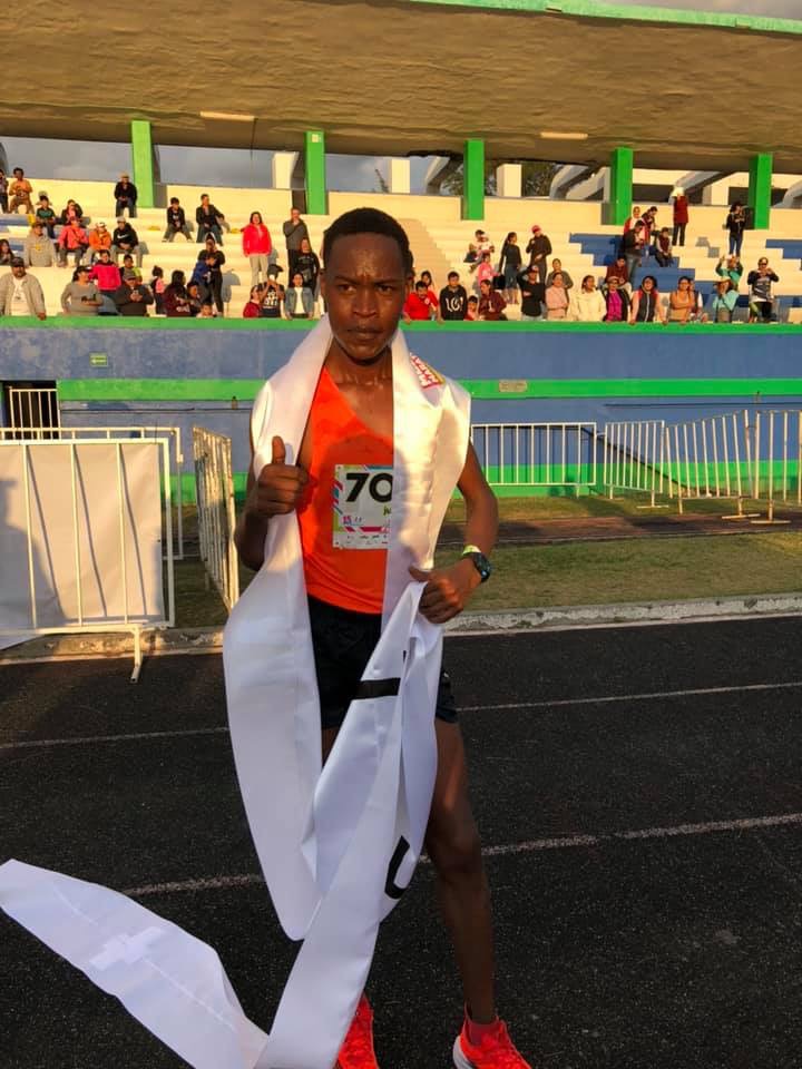 Triunfo africano varonil y femenil en el Medio Maratón del Puerto de Veracruz