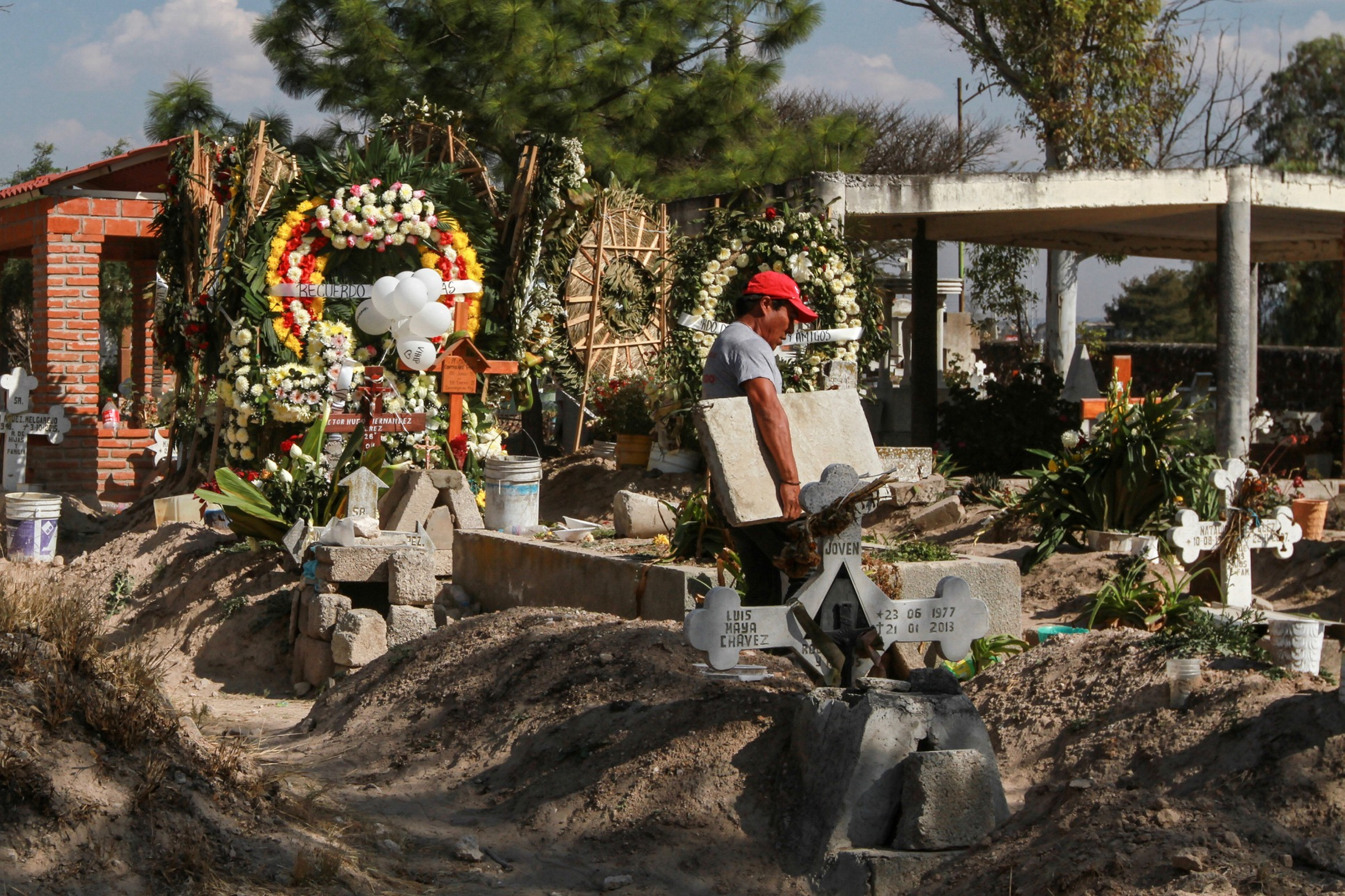 Buscan terreno en Coatzacoalcos para nuevo panteón