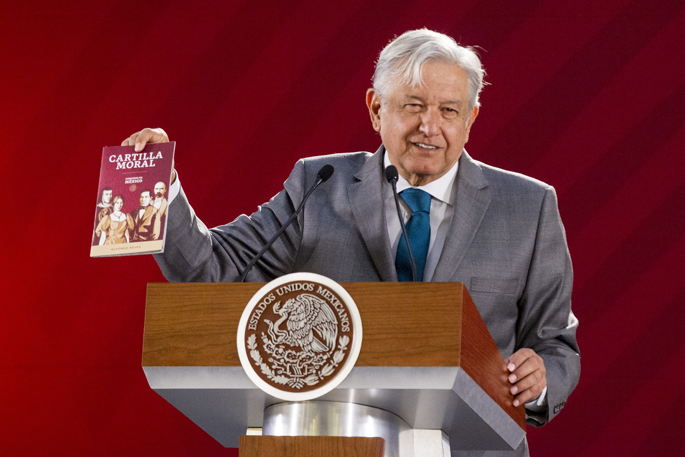 Postura de México sobre Venezuela es no intervención, reitera López Obrador