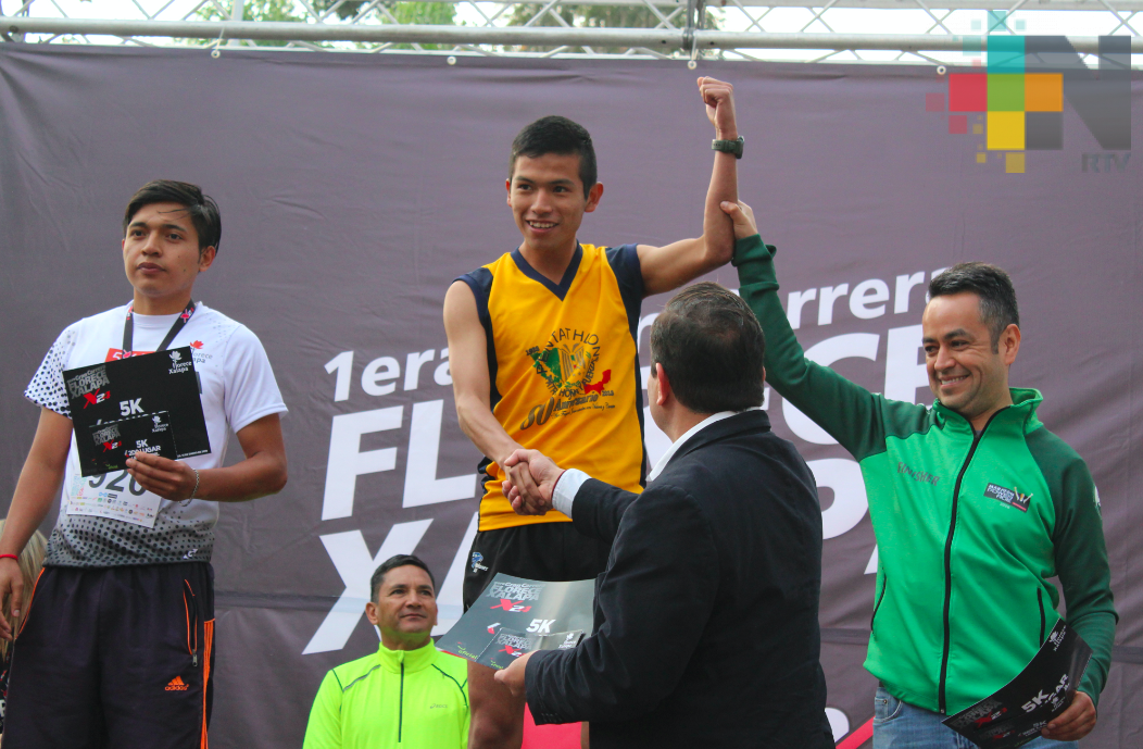 Realizan con éxito la 1a Gran Carrera Florece Xalapa con X24