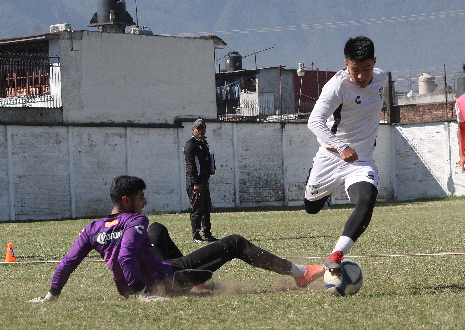 Albinegros prepara juego ante Toluca