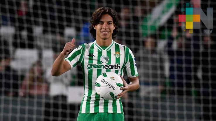 Lainez contento por la victoria del Betis en su debut