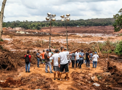 Ruptura de presa en Brasil deja ya 58 muertos y 305 desaparecidos