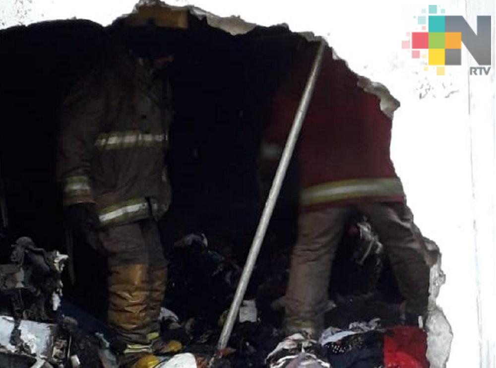 Incendio en vivienda de Alvarado deja dos menores gravemente heridos
