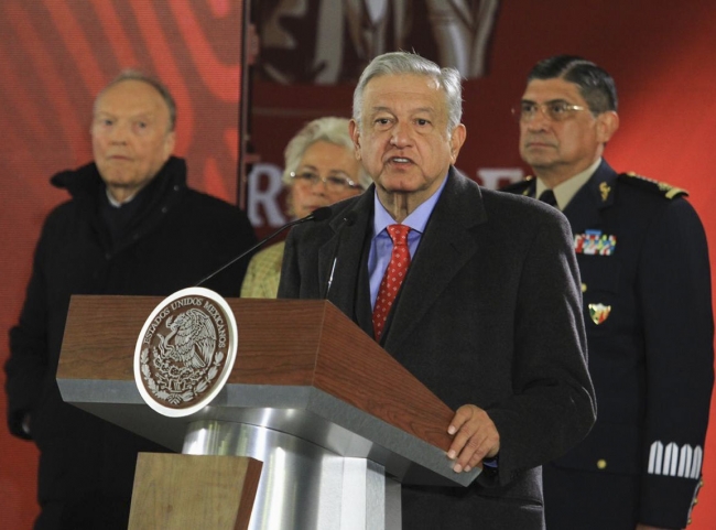 López Obrador llama a pobladores a no colaborar con huachicoleros
