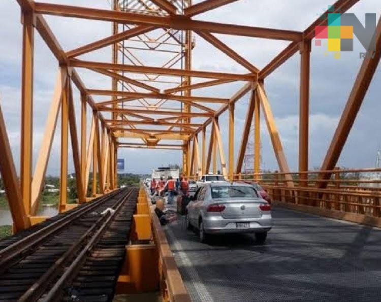 Empresarios piden mantenimiento total del Puente Coatzacoalcos I