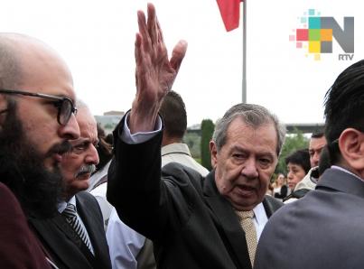 Muñoz Ledo asegura que está bien tras desmayo