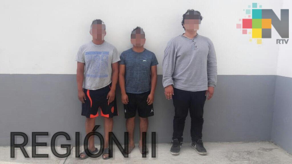 Detiene SSP en Álamo a tres personas por posesión de sustancias ilícitas