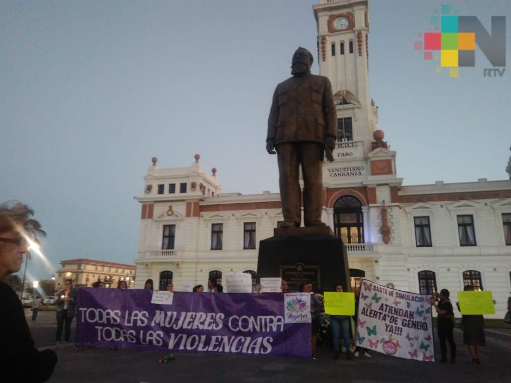 Mujeres protestan contra femicidios en Veracruz
