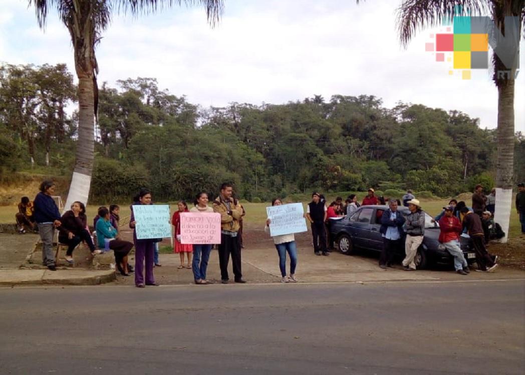 Protestan por terreno escolar en Comapa