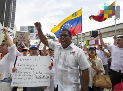 Suman 35 muertos y 850 detenidos en una semana de protestas en Venezuela