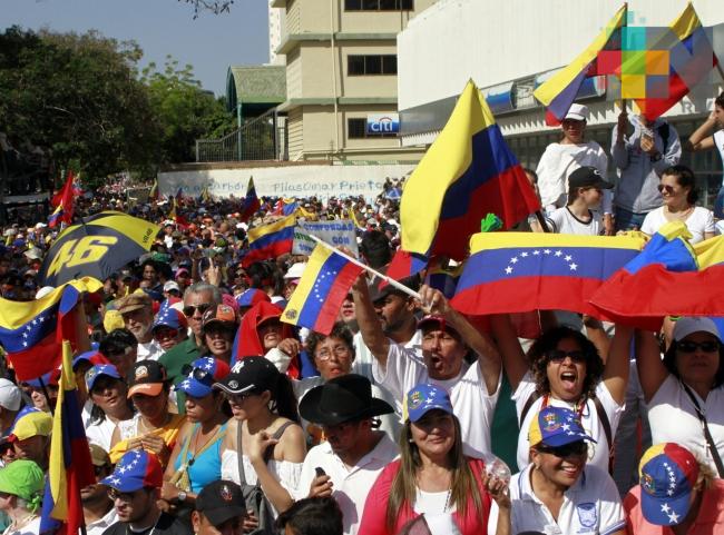 Opositores y gobierno miden fuerzas en las calles de Venezuela