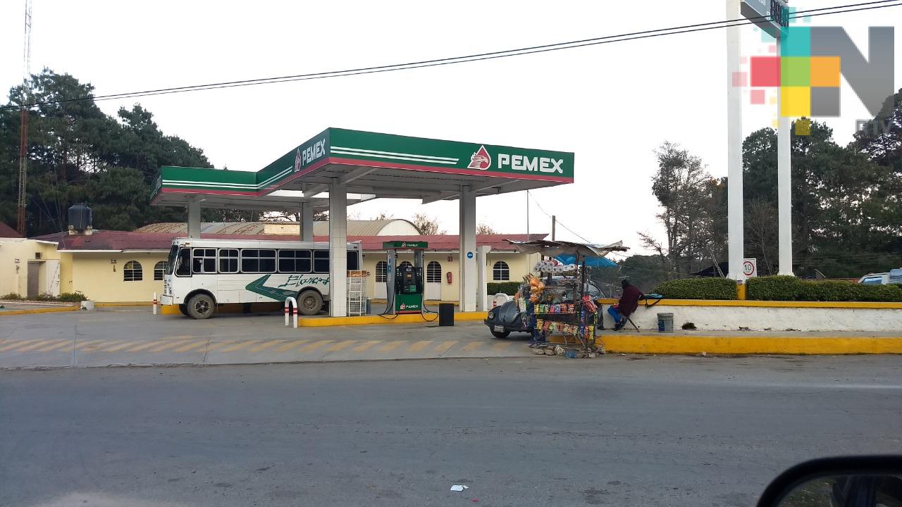 Abastecimiento moderado de gasolina en Huayacocotla