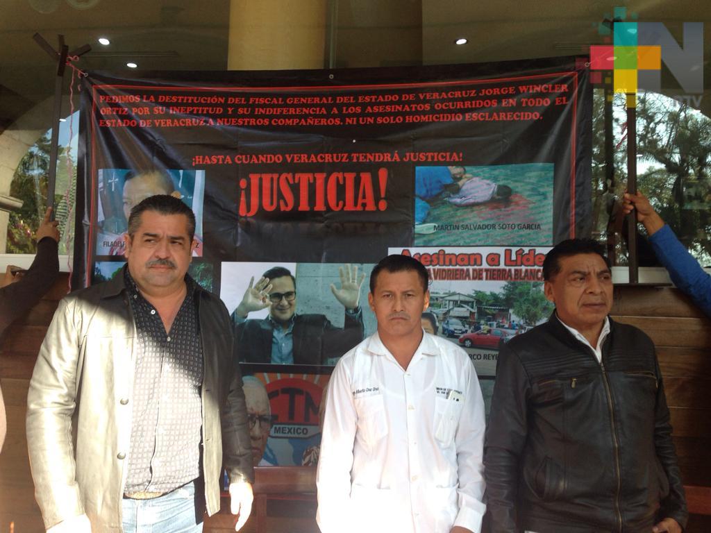 Líderes sindicales de la región sur piden renuncia del fiscal Jorge Winckler