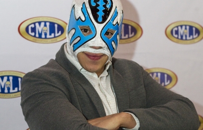 Atlantis Jr tiene amargo debut como luchador en Japón