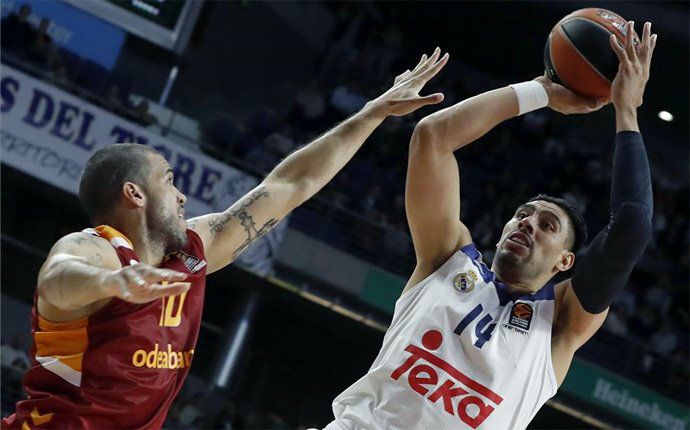 Mexicano Gustavo Ayón espera seguir por senda de triunfo en España