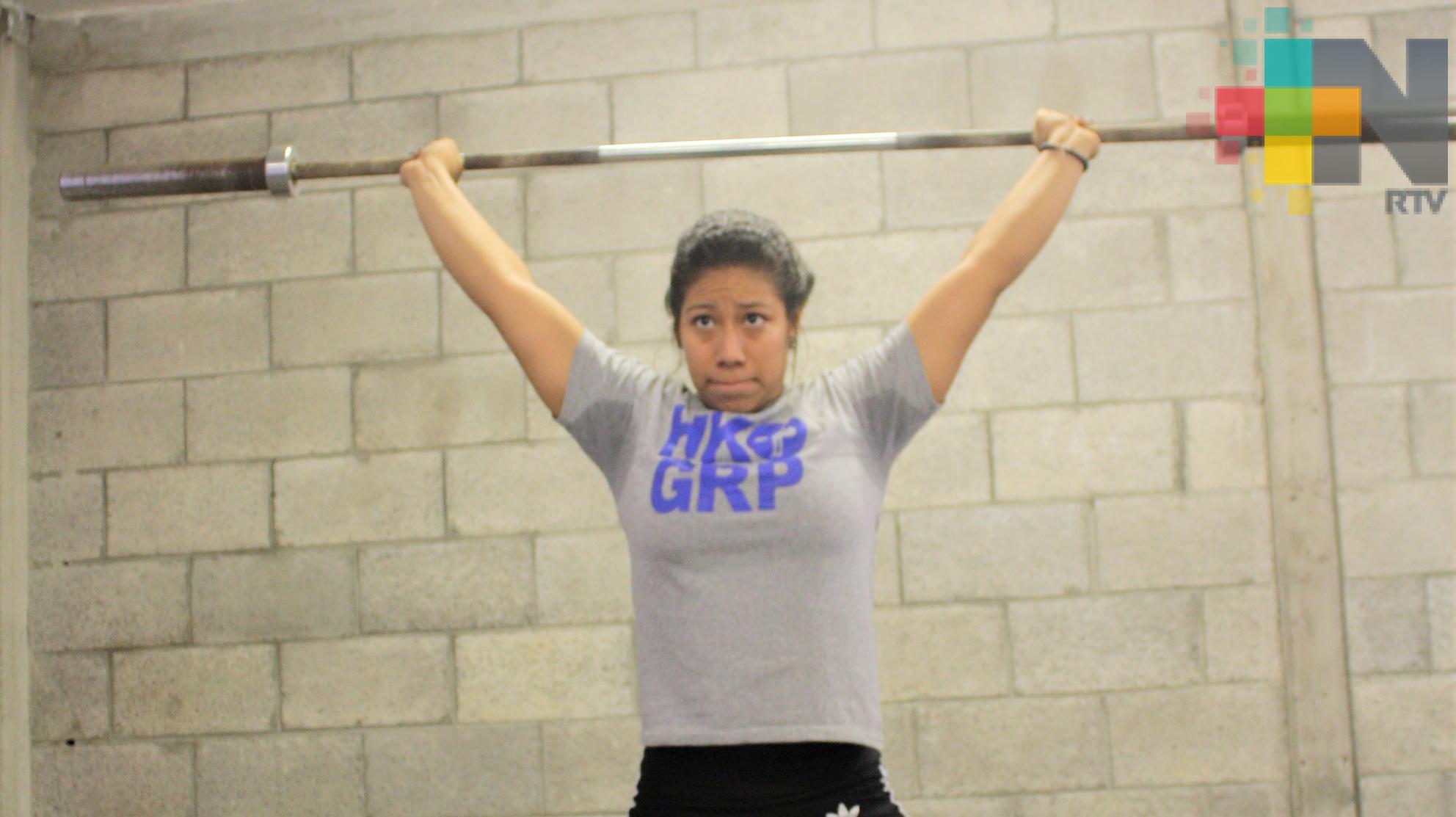 Jessica Jarquín va por podio en la Copa del Mundo de Halterofilia