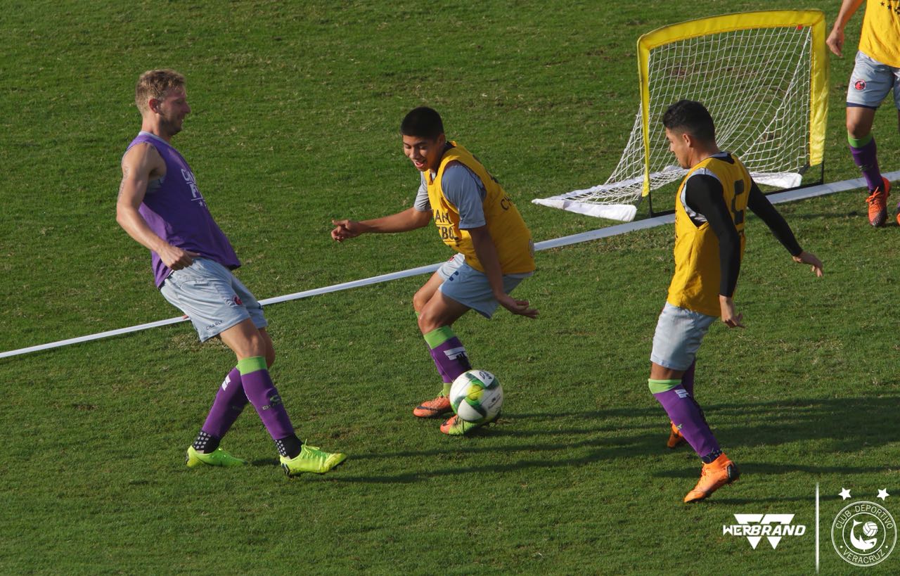 Tiburones, a ganar para seguir con vida en Copa MX