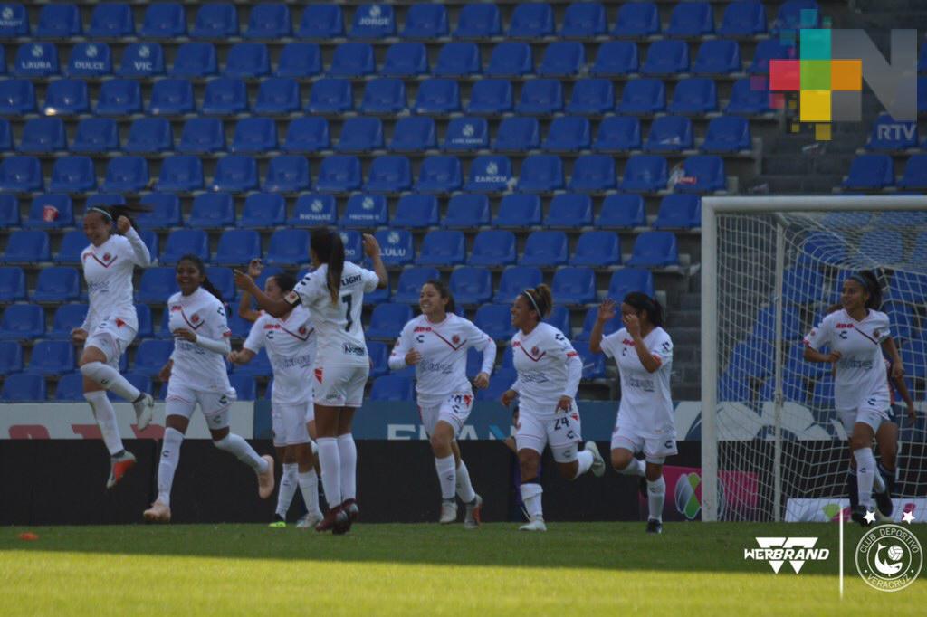 Liga MX Femenil: Tiburonas rescató empate en Puebla