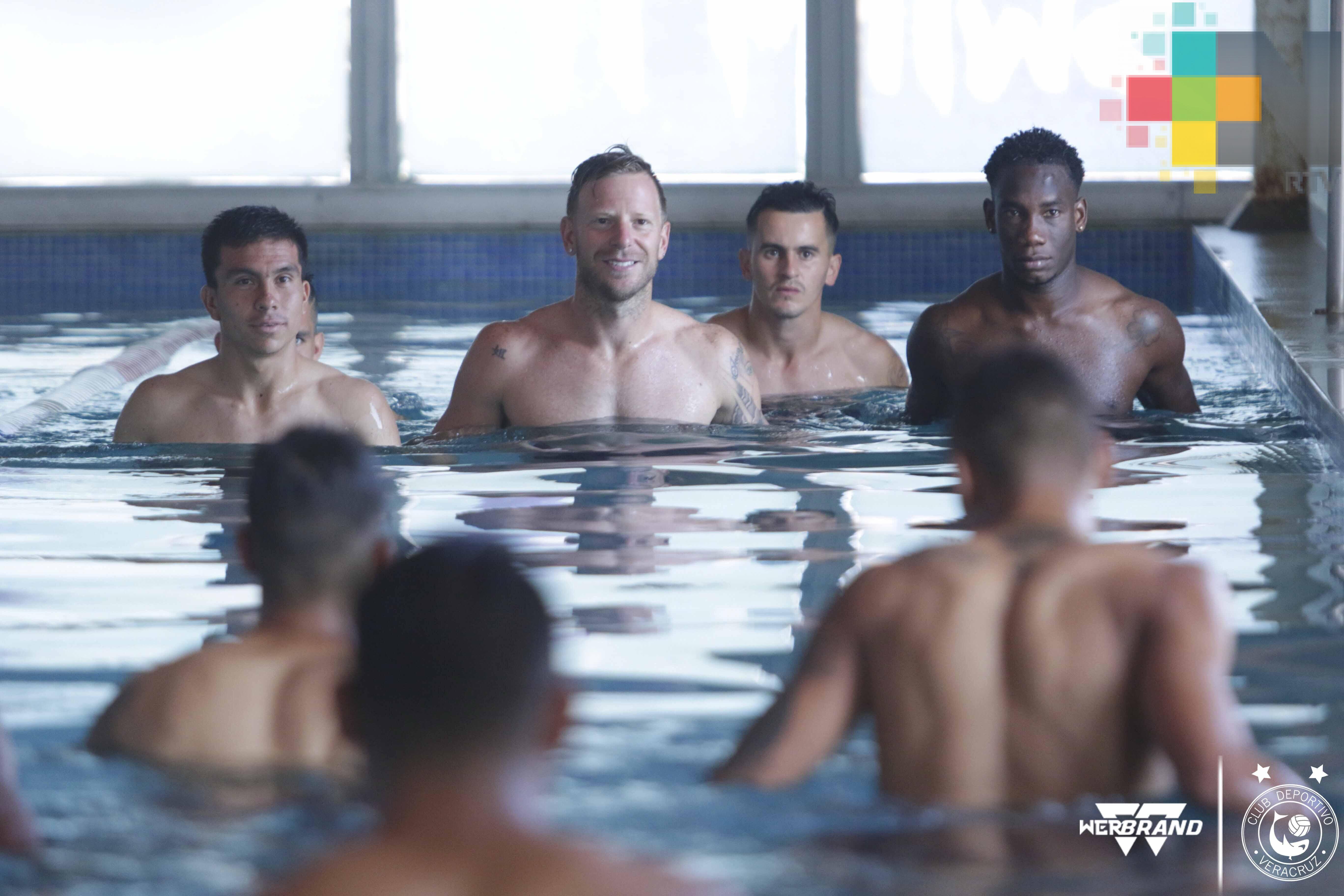 Tiburones Rojos enfocados en el debut en casa ante Lobos