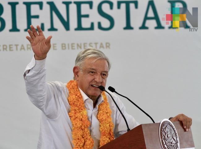 Habrá protección a quienes ayuden a esclarecer caso Iguala López Obrador