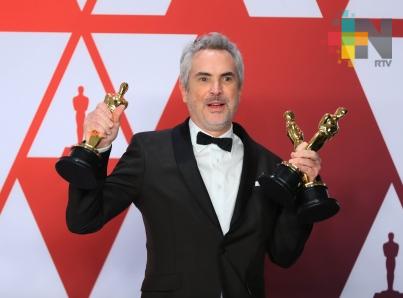 Senado reconoce a Alfonso Cuarón por triunfo de Roma en los Oscar